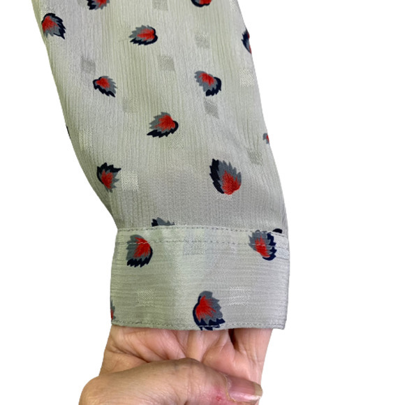 PANTHER Vintage Grey & Red Printed Button Down Blouse - Picture 8 of 13
